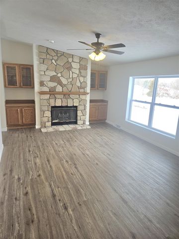 2580 22 Mile Road, Kent City, MI 49330