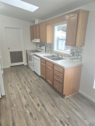 2580 22 Mile Road, Kent City, MI 49330