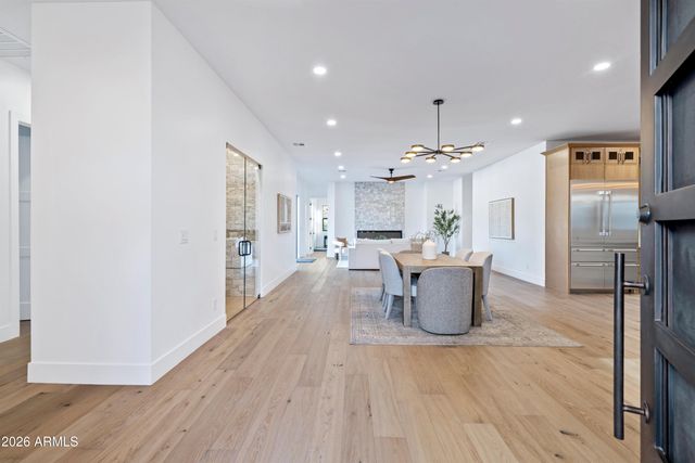 4107 E AVALON Drive, Phoenix, AZ 85018