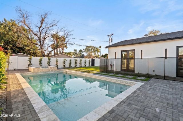 4107 E AVALON Drive, Phoenix, AZ 85018