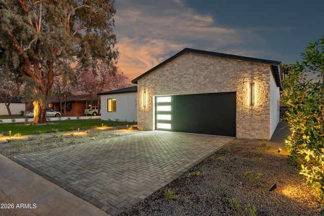 4107 E AVALON Drive, Phoenix, AZ 85018