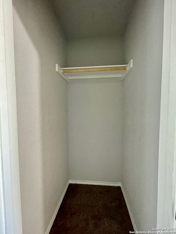 6922 Crestway Rd Unit 4, San Antonio, TX 78239