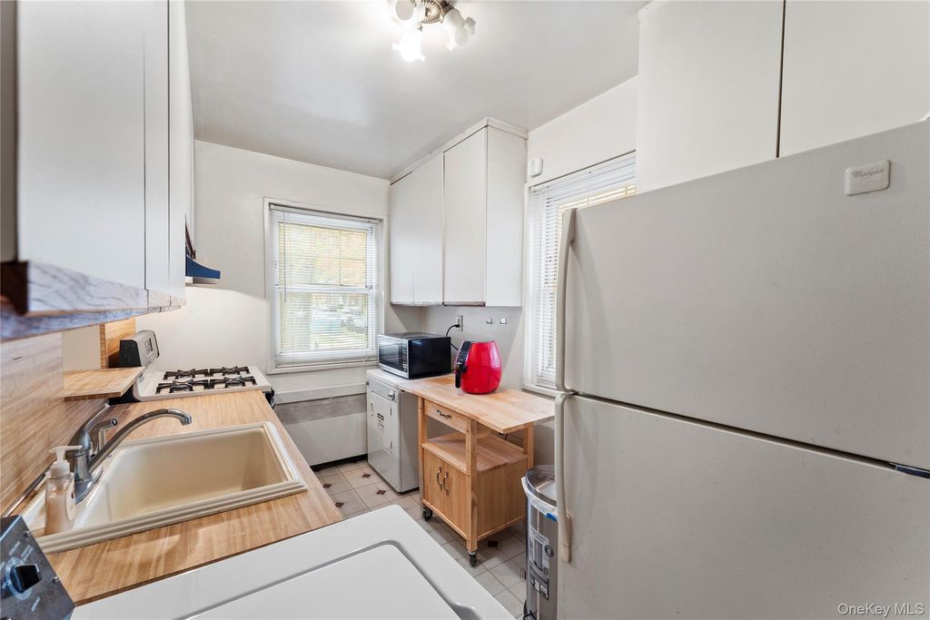 251-29 61st Avenue #719, Little Neck, NY 11362 — photo 2