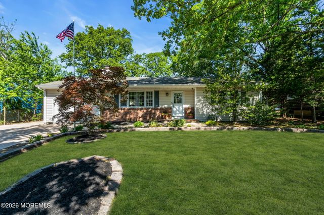 424 Cornell Drive, Brick, NJ 08723