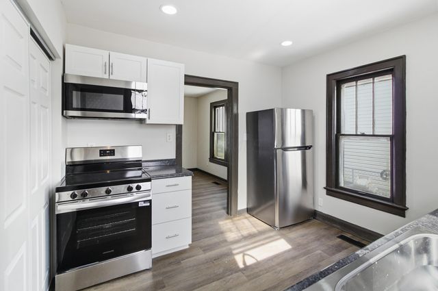 2741 Ridge Avenue, Columbus, OH 43204