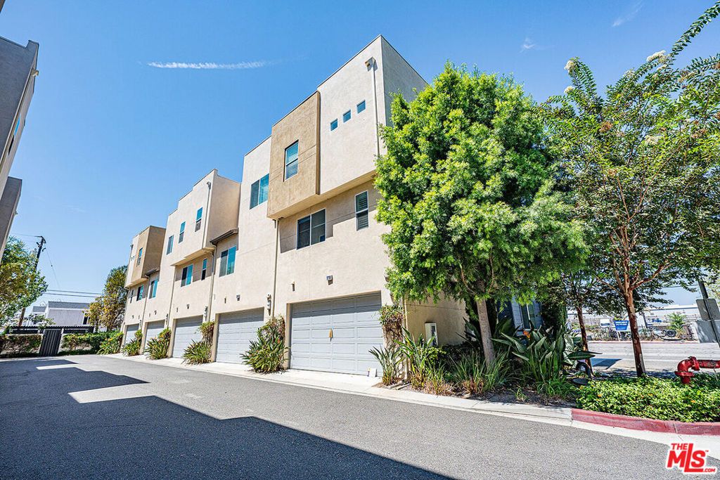 5795 S Acacia Lane, Lakewood, CA 90712 — exterior