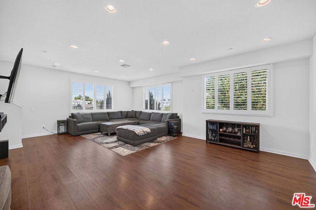 5795 S Acacia Lane, Lakewood, CA 90712 — photo 5