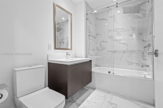 851 NE 1st Ave 1506, Miami, FL 33132