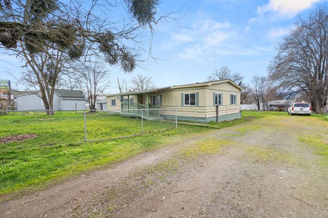 1103 Pinecroft Avenue, Medford, OR 97501