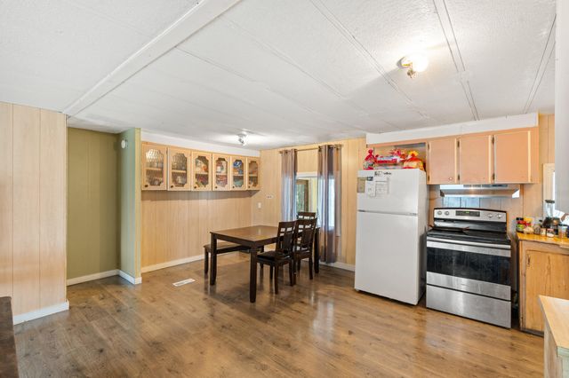 1103 Pinecroft Avenue, Medford, OR 97501