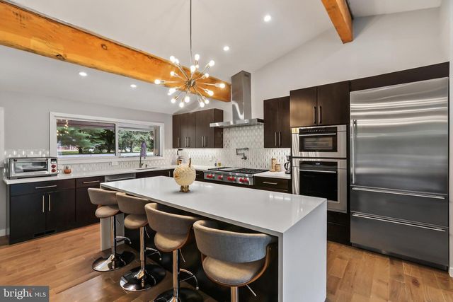 1004 MERCER RD, Princeton, NJ 08540
