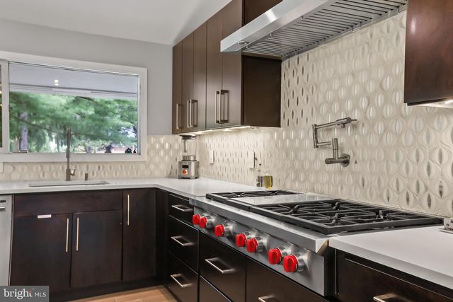 1004 MERCER RD, Princeton, NJ 08540