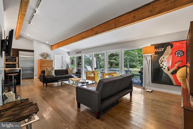 1004 MERCER RD, Princeton, NJ 08540