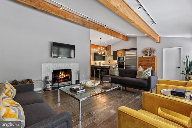 1004 MERCER RD, Princeton, NJ 08540