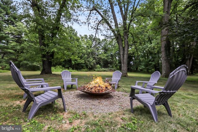1004 MERCER RD, Princeton, NJ 08540