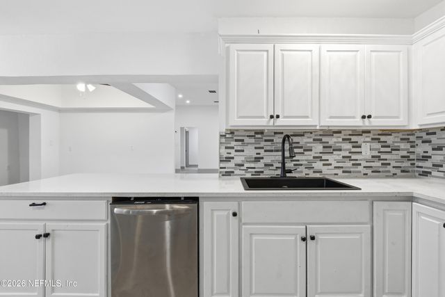 202 AZALEA Circle, Palatka, FL 32177