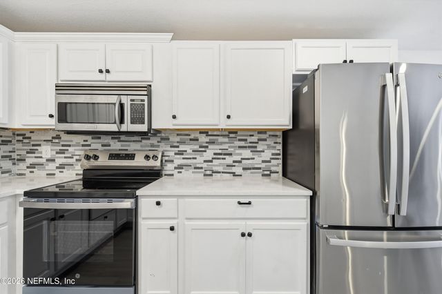 202 AZALEA Circle, Palatka, FL 32177