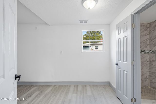 202 AZALEA Circle, Palatka, FL 32177