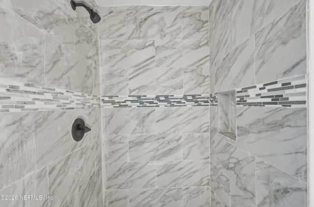 202 AZALEA Circle, Palatka, FL 32177