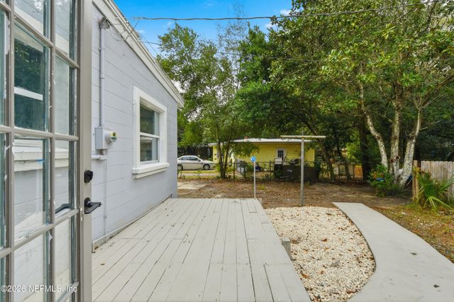 202 AZALEA Circle, Palatka, FL 32177