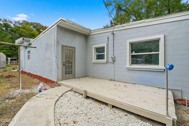 202 AZALEA Circle, Palatka, FL 32177