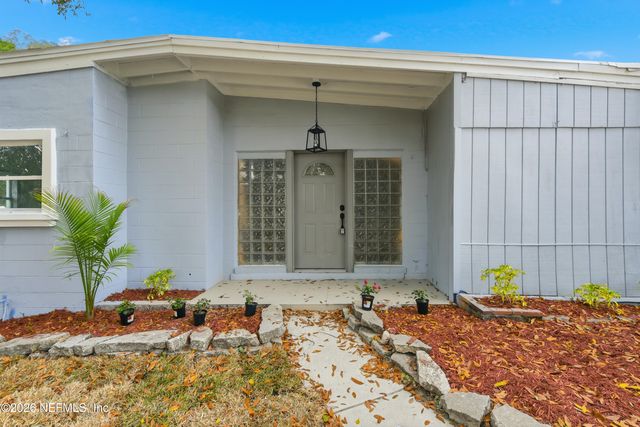 202 AZALEA Circle, Palatka, FL 32177