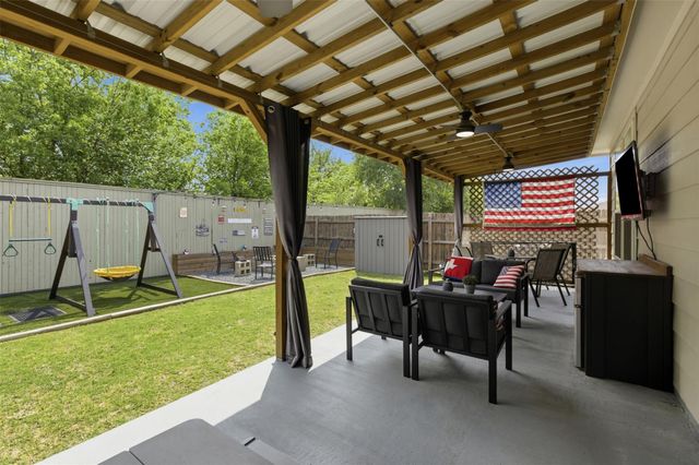 309 La Dera DR, Liberty Hill, TX 78642
