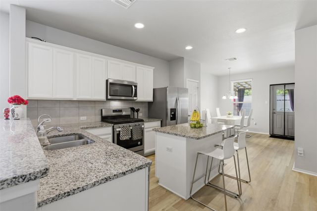 309 La Dera DR, Liberty Hill, TX 78642