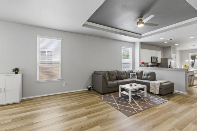 309 La Dera DR, Liberty Hill, TX 78642