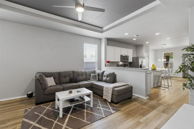 309 La Dera DR, Liberty Hill, TX 78642