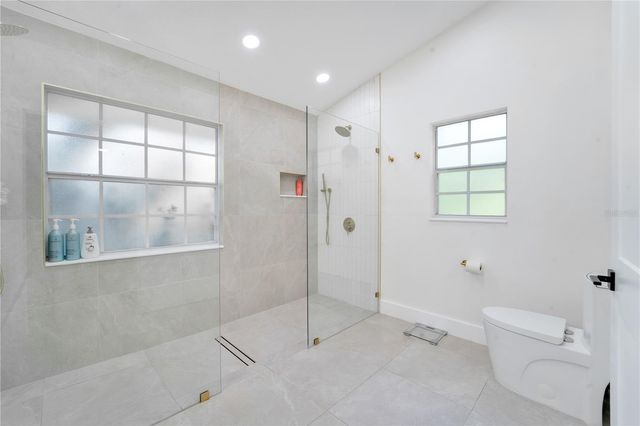 4811 KLOSTERMAN OAKS BOULEVARD, Palm Harbor, FL 34683