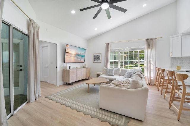 4811 KLOSTERMAN OAKS BOULEVARD, Palm Harbor, FL 34683