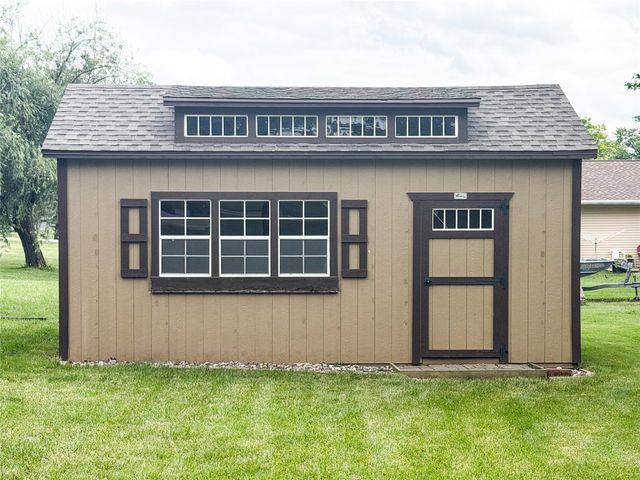 903 E Monroe Street, Mount Ayr, IA 50854