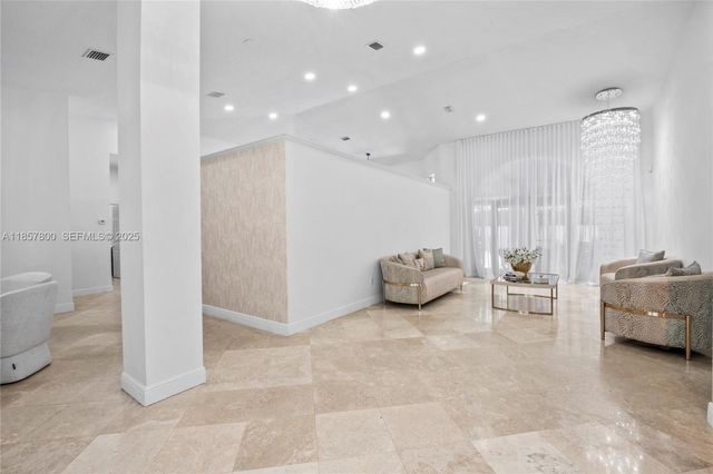 5750 SW 67th Avenue, Miami, FL 33143