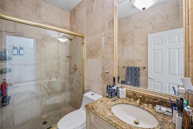 5750 SW 67th Avenue, Miami, FL 33143