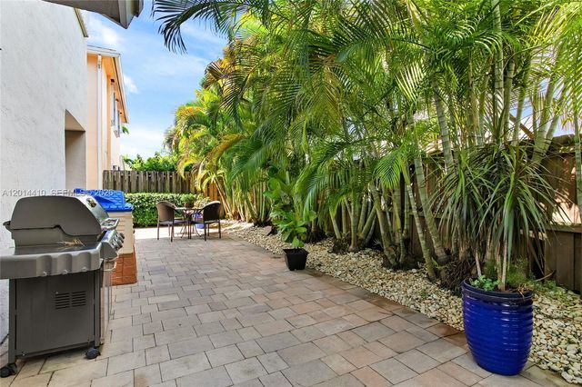 9904 SW 117th Pl, Miami, FL 33186
