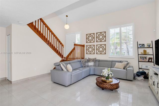 9904 SW 117th Pl, Miami, FL 33186