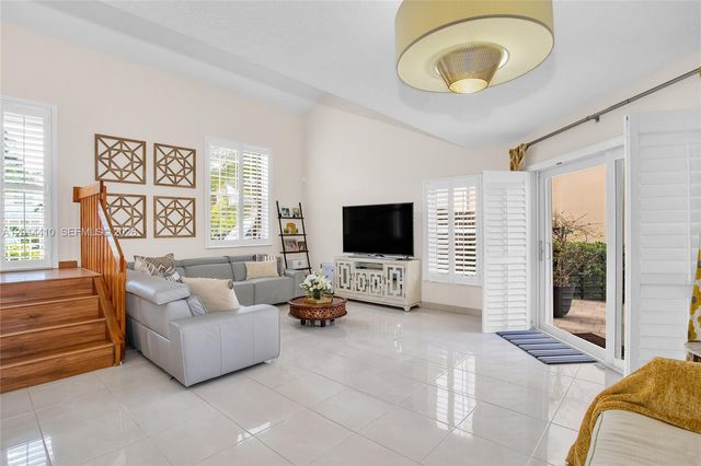 9904 SW 117th Pl, Miami, FL 33186