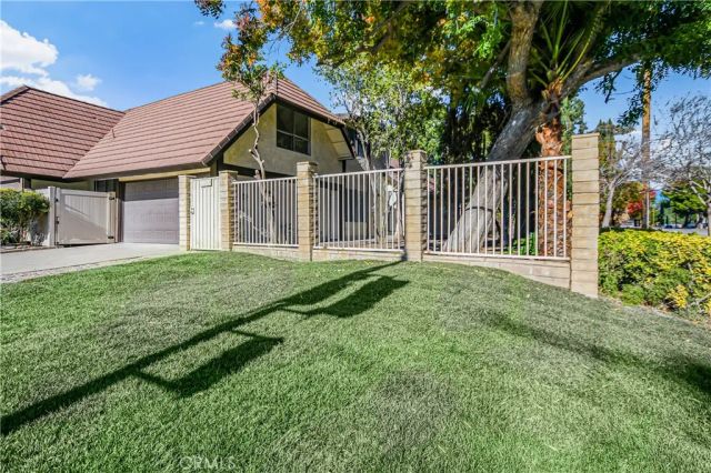 22703 Garzota Drive, Valencia, CA 91354