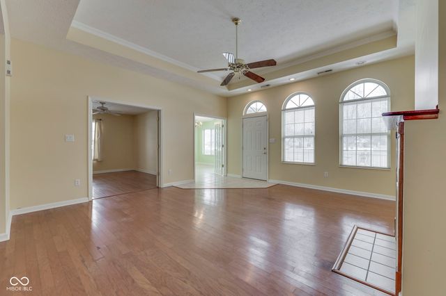 7621 Briarstone Lane, Indianapolis, IN 46227