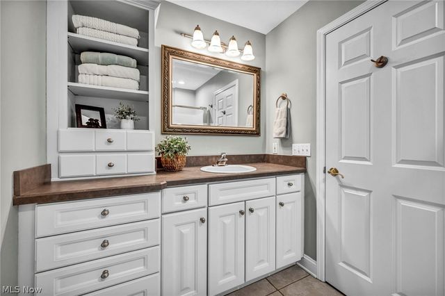 7360 Arbor Glen Place, Concord Twp, OH 44060