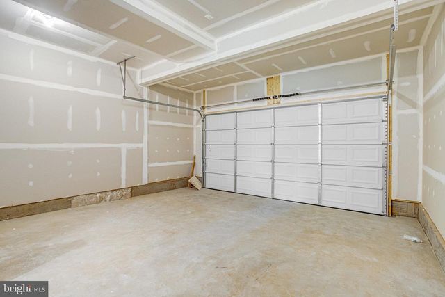 35611 PINE NEEDLE LN, Locust Grove, VA 22508