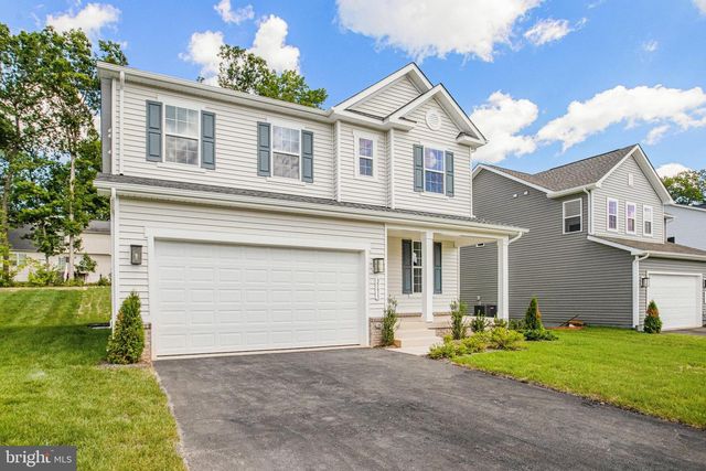 35611 PINE NEEDLE LN, Locust Grove, VA 22508