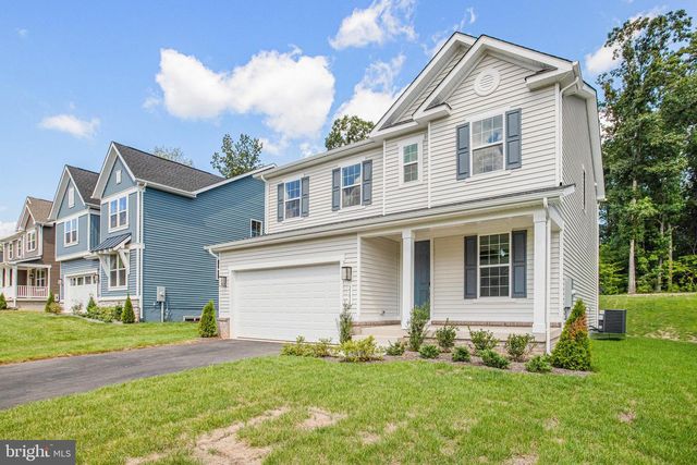 35611 PINE NEEDLE LN, Locust Grove, VA 22508