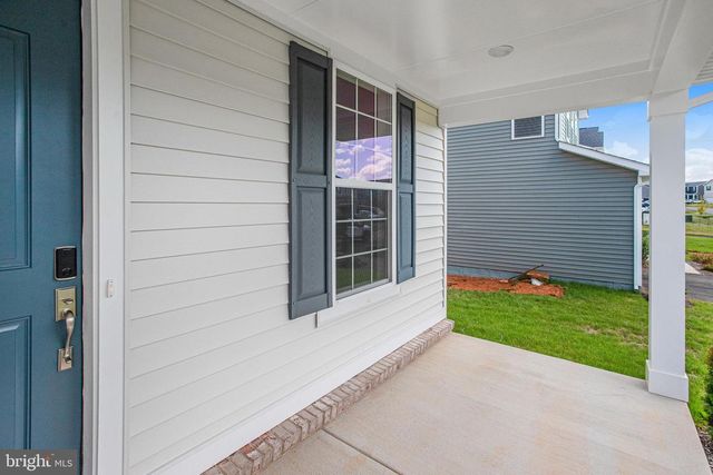 35611 PINE NEEDLE LN, Locust Grove, VA 22508