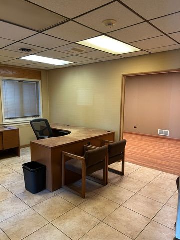 4503 W Lake Street, Melrose Park, IL 60160