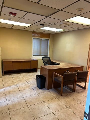 4503 W Lake Street, Melrose Park, IL 60160