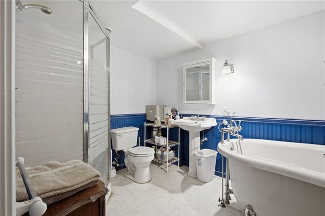 201 Randolph Avenue, Tiverton, RI 02878
