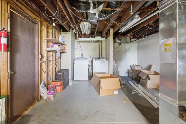 201 Randolph Avenue, Tiverton, RI 02878