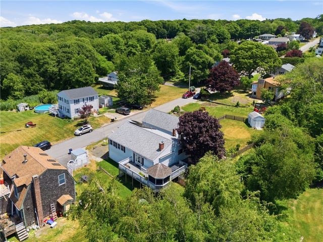 201 Randolph Avenue, Tiverton, RI 02878